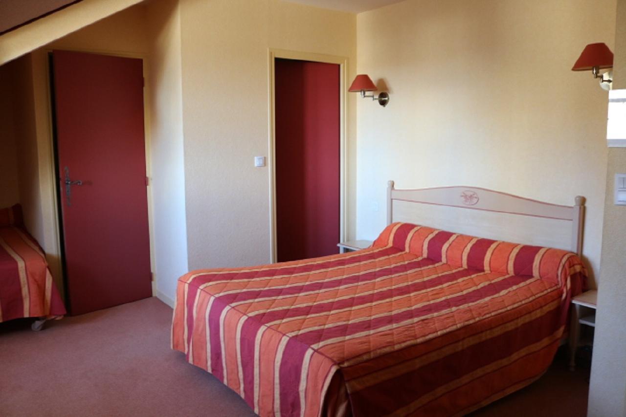 فندق Logis Le Port Saint Aubin Morannes sur Sarthe-Daumeray المظهر الخارجي الصورة